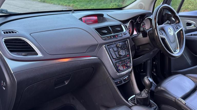 2015 Vauxhall Mokka 1.6i SE 2WD Euro 6 (s/s) 5dr HATCHBACK Petrol Manual