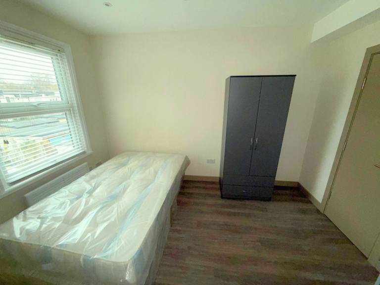 BENEFITS ACCEPTED - Studio Flat Available in West Drayton Hillingdon UB7