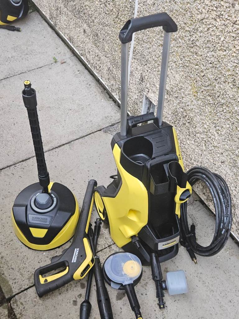 Kärcher K5 Power Control Pressure Washer with Full Home and Car Washing Kits 