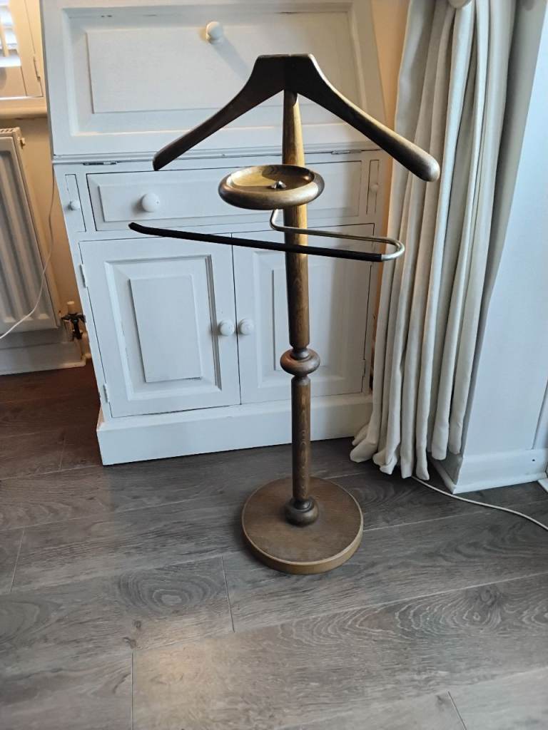 Elegant vintage valet stand