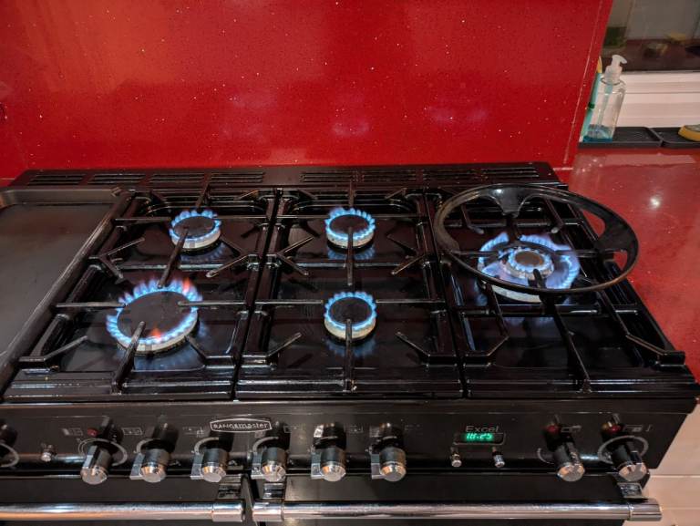 RANGEMASTER EXCEL 110CM DUAL FUEL COOKER IN BLACK/CHROME WITH EXTRACTOR HOOD