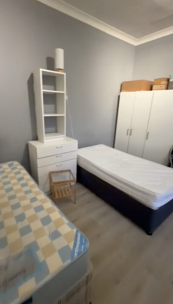 Studio Flat