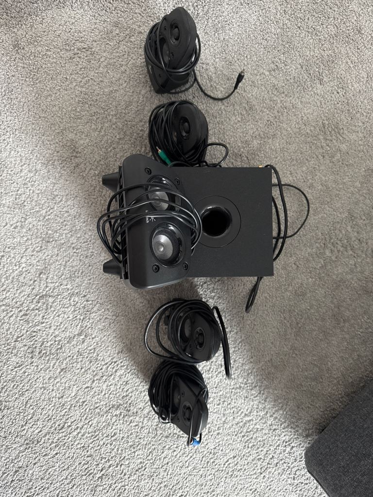Logitech Z506 5.1 speaker system 