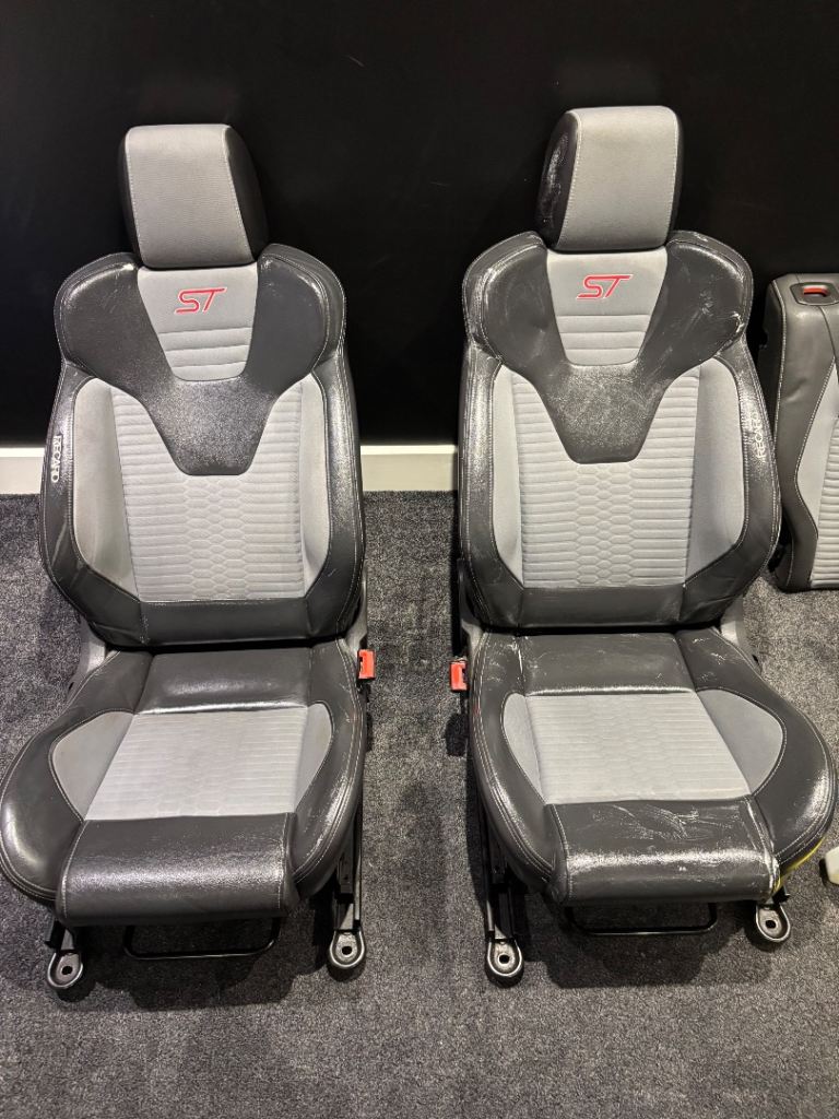 Ford fiesta ST180 seats