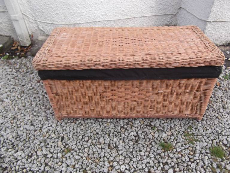 Wicker Storage Chest / Trunk