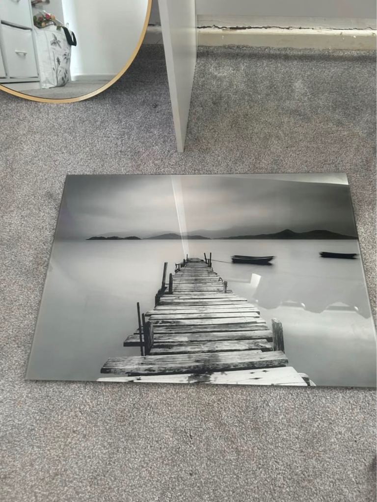 Black and White Pier Scene Wall Art – Good Condition