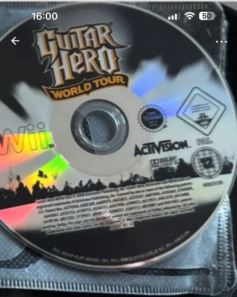 2 x guitar hero’s Wii games 