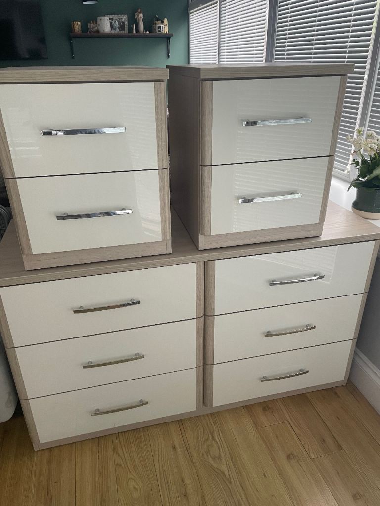 Modern Chest of Drawers & Bedside Tables Set – Good Condition