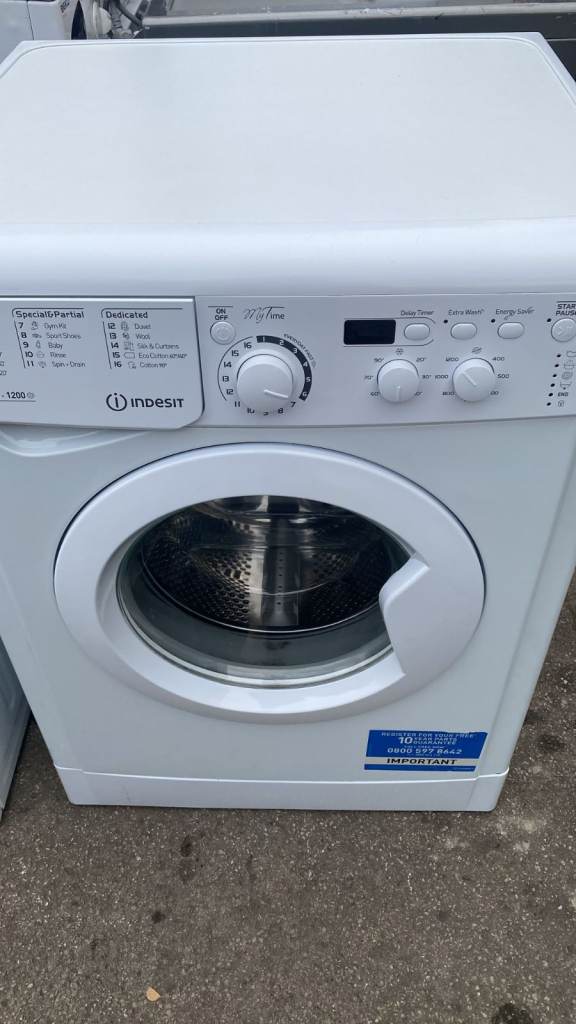 Indesit Washer dryer – White, Good Condition