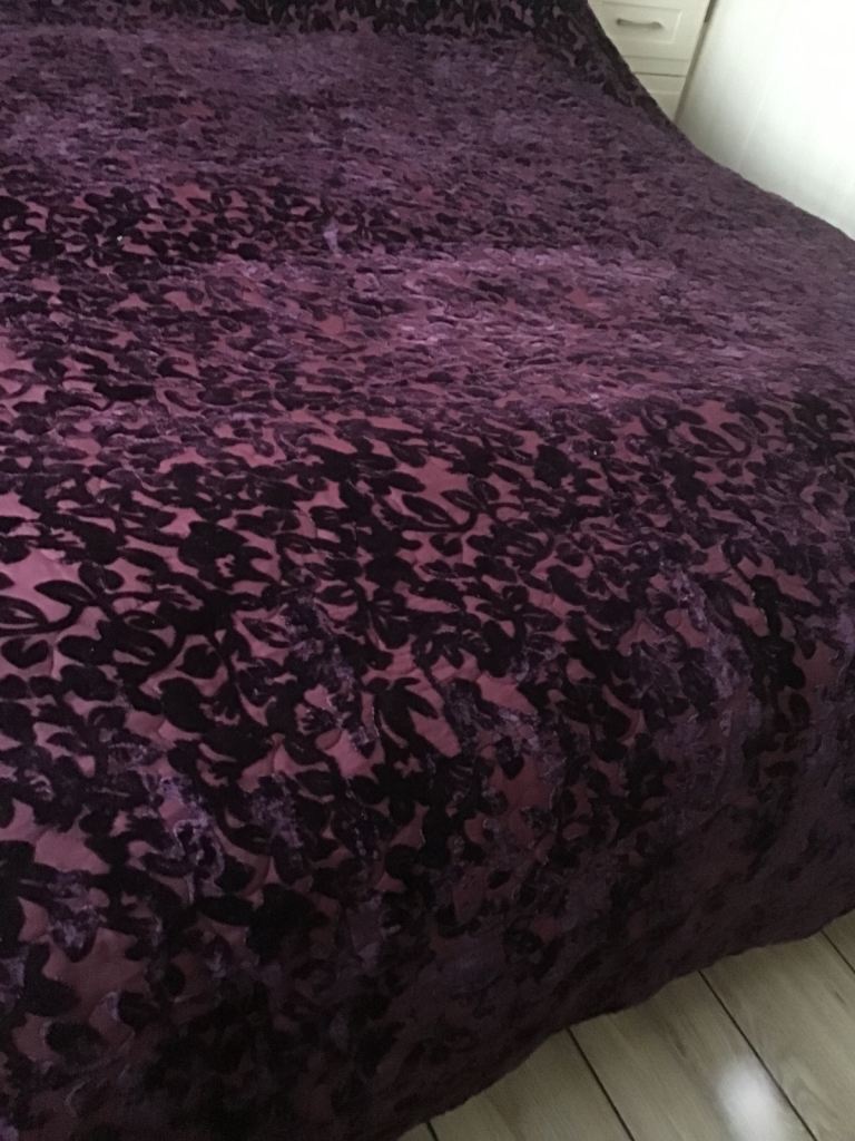 Throw/Bedspread