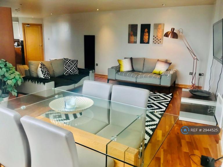 1 bedroom flat in Waterloo Street, Leeds, LS10 (1 bed) (#2944525)