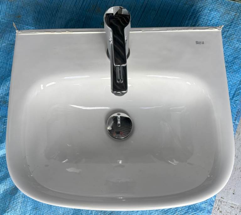 Roca Debba wall-hung basin 1TH with full pedestal width 450mm, 660mm high Laura pedestal