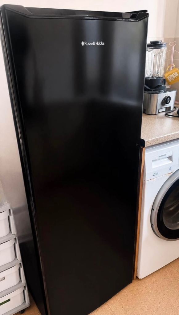 Russell Hobbs Black Fridge – Good Condition