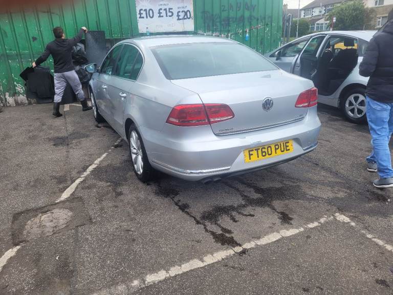 Dsg autoVolkswagen, PASSAT, Saloon, 2011, Semi-Auto, 1968 (cc), 4 doors