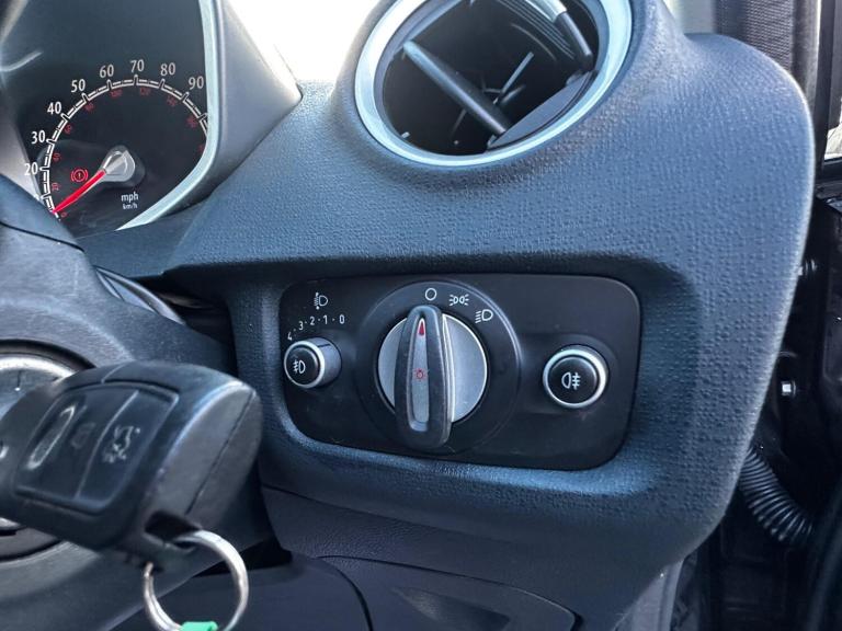 2012 Ford Fiesta 1.4 Zetec 5dr HATCHBACK PETROL Manual