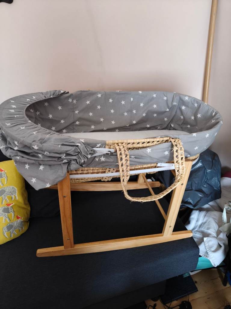 Moses basket 