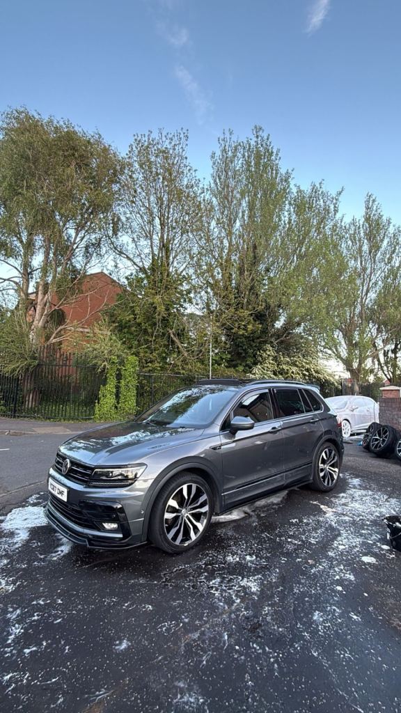 Volkswagen, TIGUAN, Estate, 2017, Manual, 1968 (cc), 5 doors