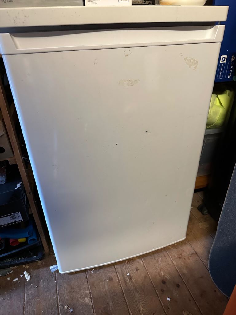 Mini fridge/freezer