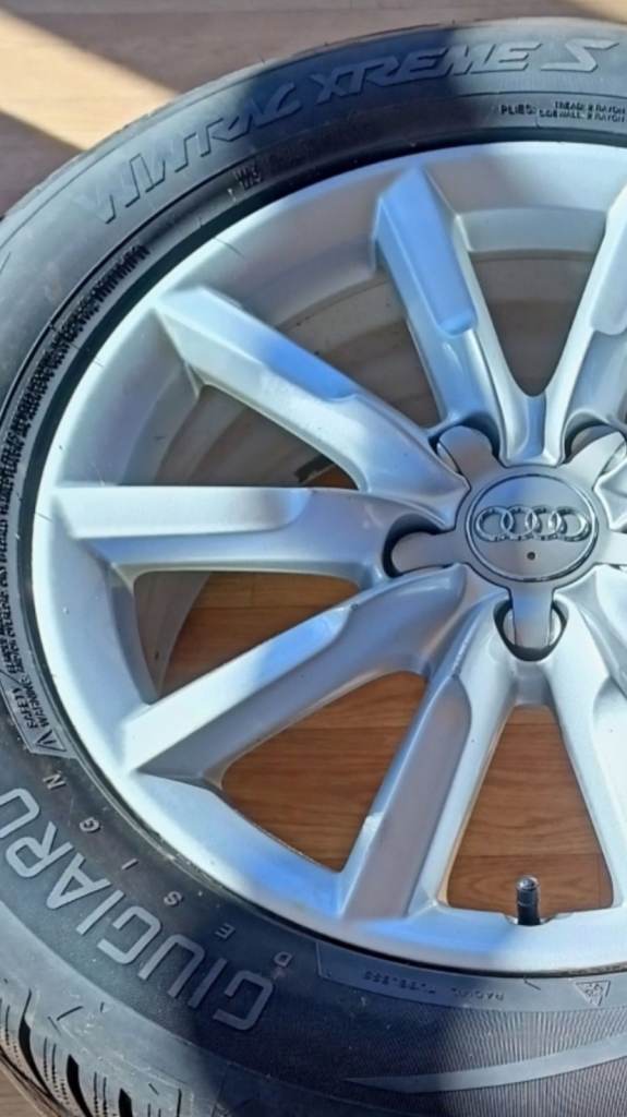 VREDESTEIN WINTER TYRES X 4 - 17 INCH - LIKE NEW