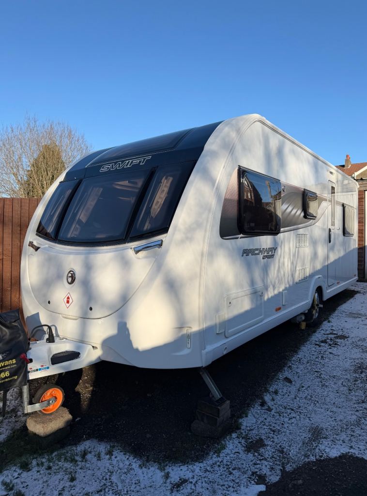 swift archway sport cottingham  6 berth 2018 Top of the range 