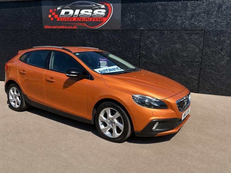 2013 Volvo V40 D4 Cross Country Lux Nav 5dr Geartronic HATCHBACK Diesel Automatic