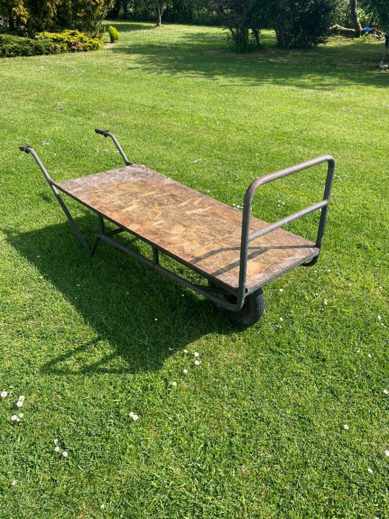 Sturdy Single Wheel Garden Barrow / Cart