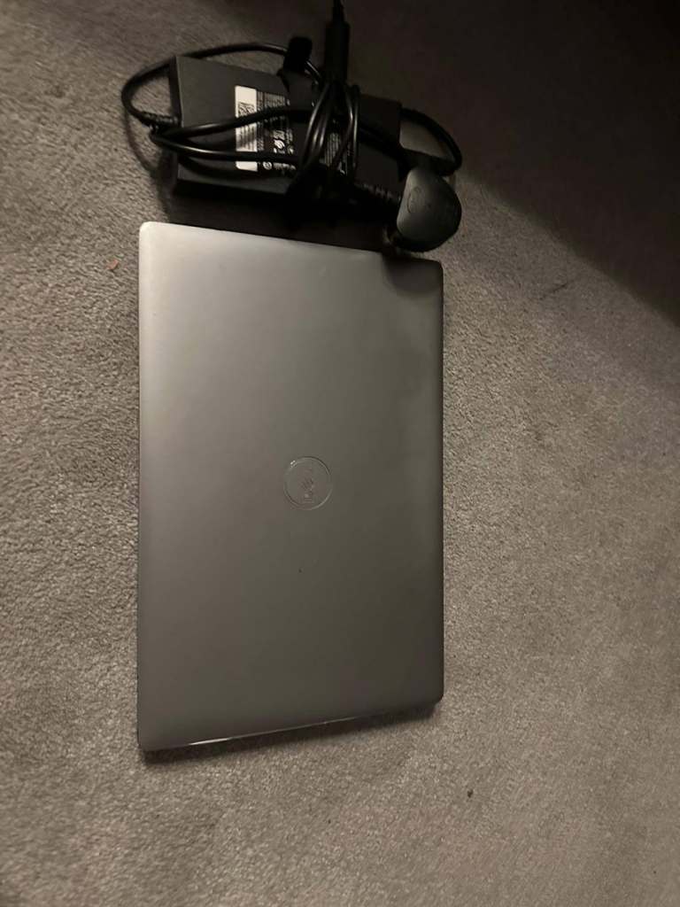 Dell XPS Laptop Windows 11 Pro 512GB SSD – Good Condition