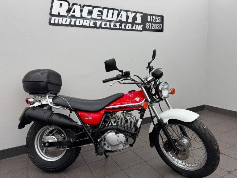 SUZUKI VAN VAN 125 RV 125 RED 2014, 14 REG JUST 7,096 MILES, USED MOTORCYCLE