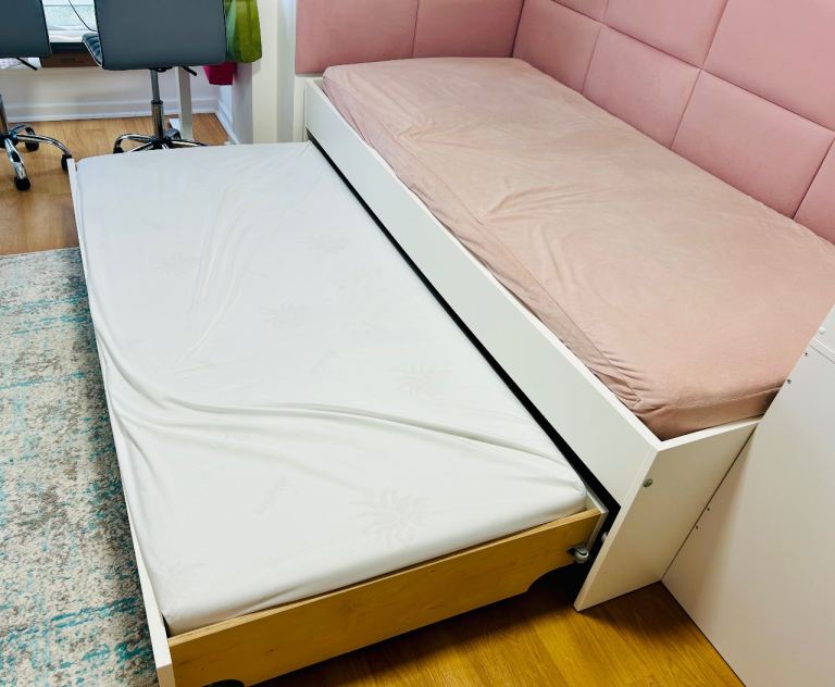 USED Single Bed with Pull-Out second Bed  £85 ONO, London SW6