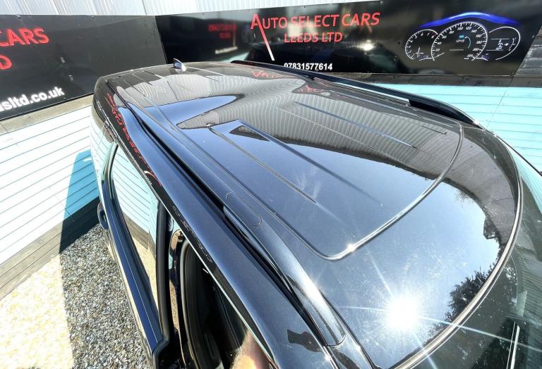 2022 Land Rover Discovery 3.0 D300 MHEV R-Dynamic SE SUV 5dr Diesel Auto 4WD Euro 6 (s/s) (300 ps...