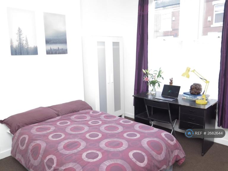 3 bedroom house in Claremont Road, Manchester, M14 (3 bed) (#2682644)