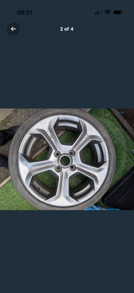 Fiesta st alloy wheel 