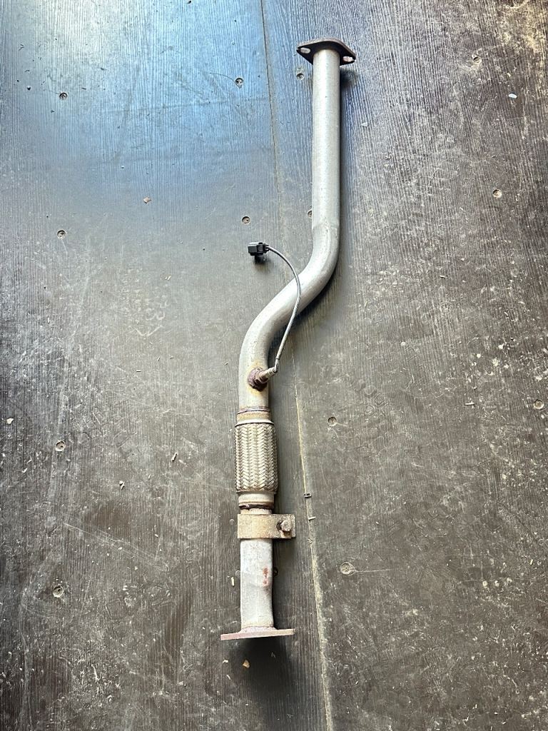 Hyundai Coupe 2.0 Petrol front flexi pipe exhaust section with NOX sensor 