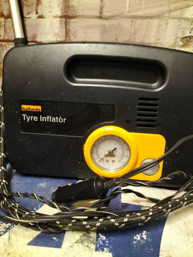 Tyre inflator..works fine 
