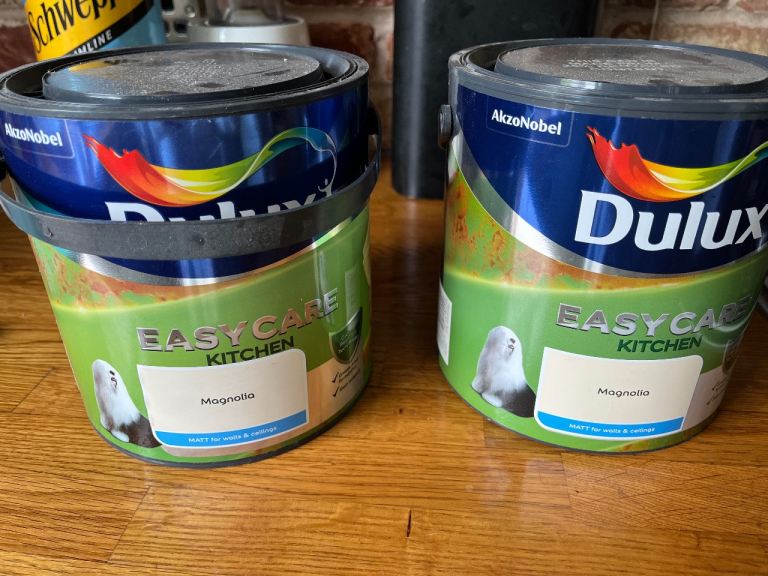 Magnolia paint 2.5L x2