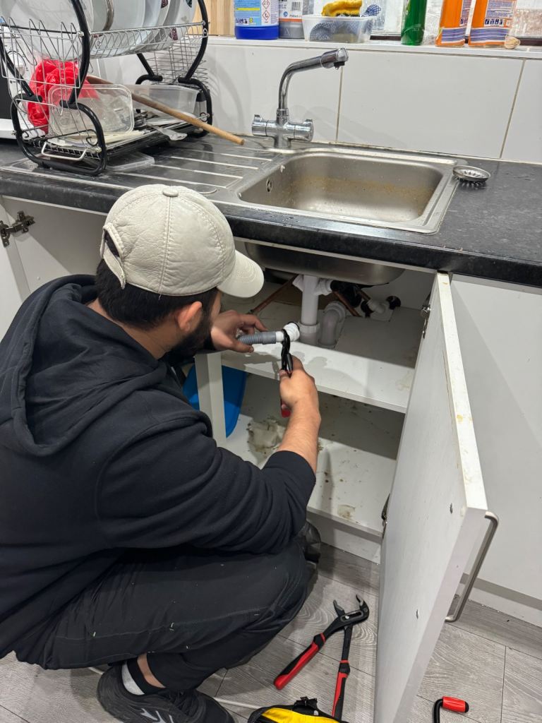 Plumbing&heating full qualified plumber 24/7 fast service in all over London