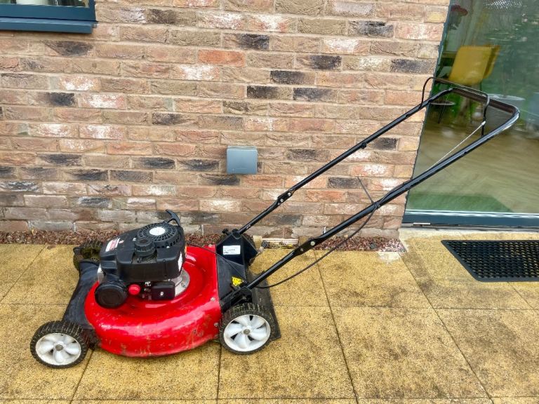 YARD MACHINES 21” 140cc Patrol Push Mower – Spare or repair