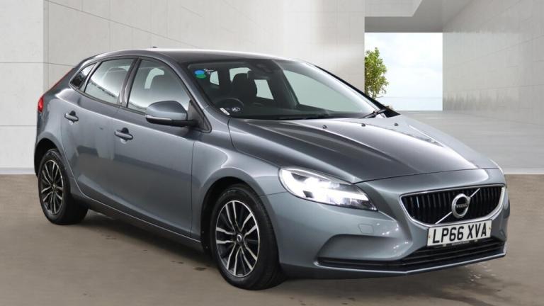 2017 VOLVO V40 2.0 Momentum T2 Grey Manual Petrol