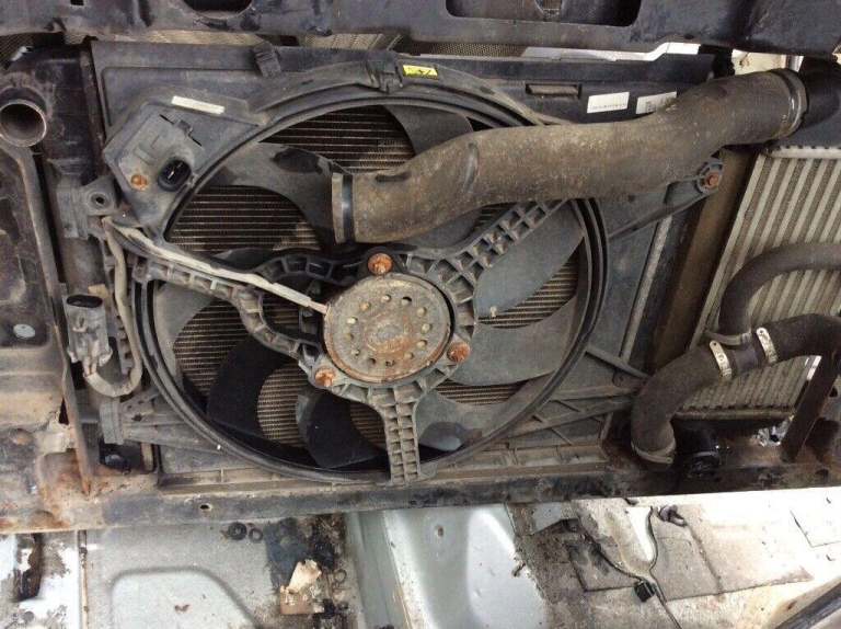 Fiat 500 engine fan 