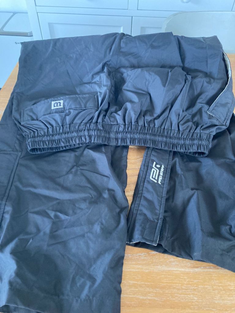 Wilson Prostaff golf rain trousers
