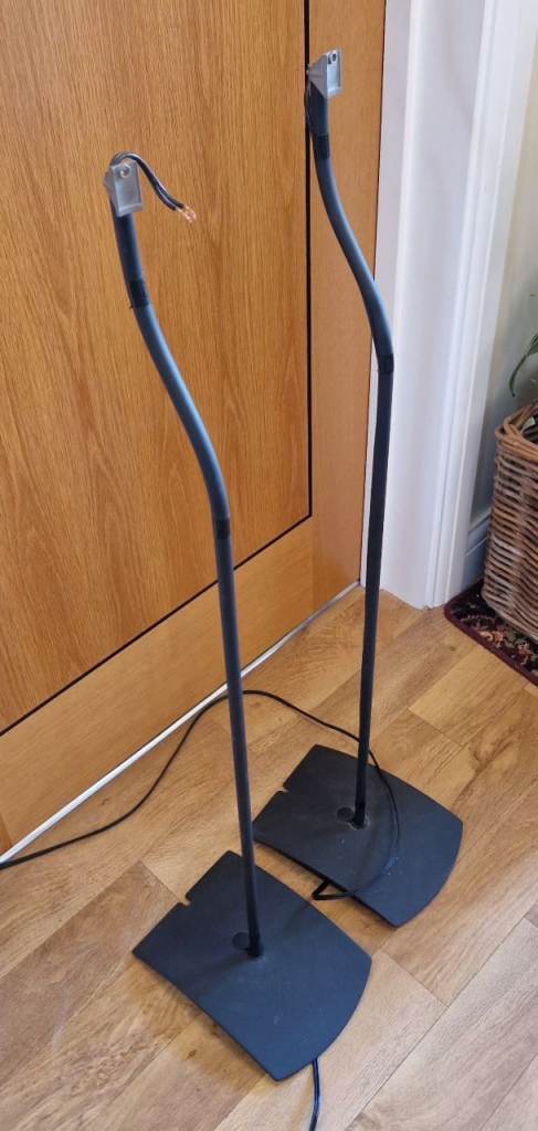 Bose cube speaker stand