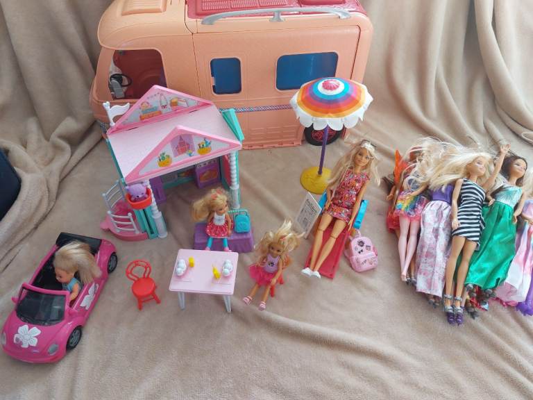 Barbie camper and house