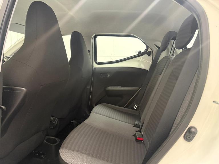 2019 Toyota AYGO 1.0 VVT-i x-play x-shift Euro 6 5dr HATCHBACK Petrol Automatic