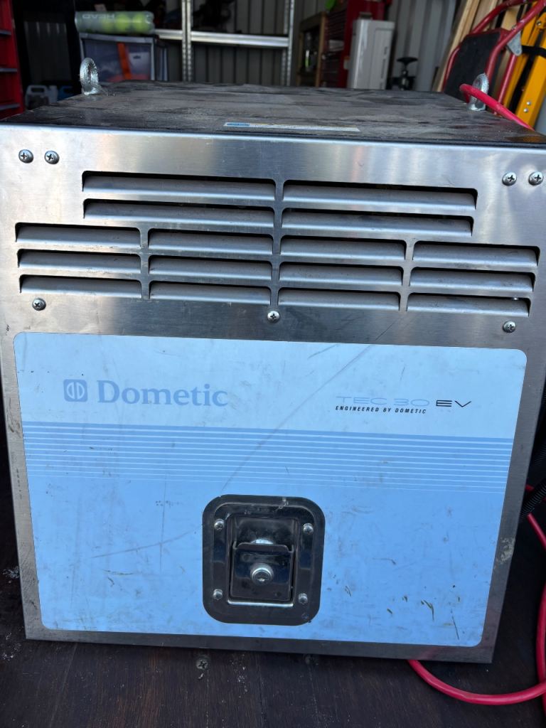 Silent van generator Donetic Tech30 EV