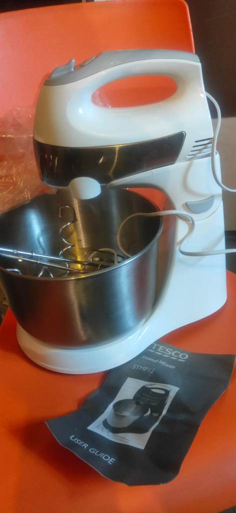 Stand mixer hardly used almost new!! Bargain price 
