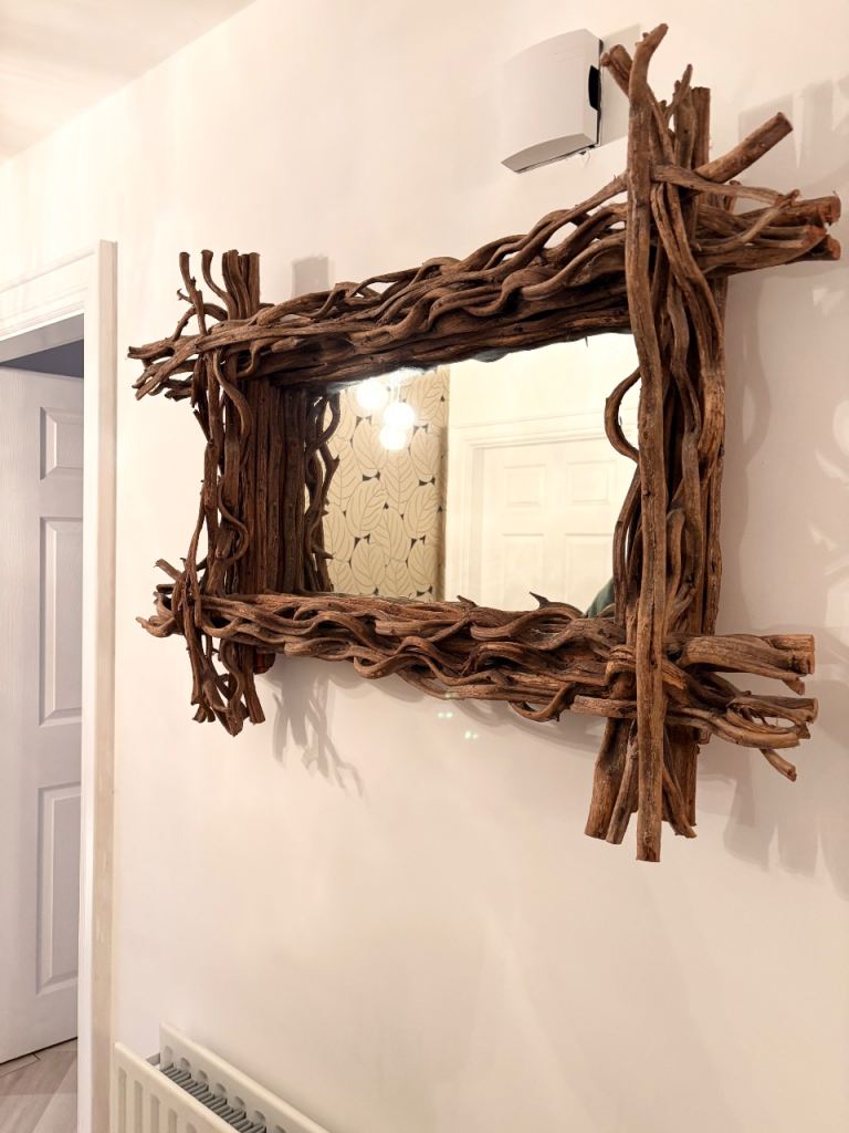 Stunning bespoke driftwood mirror - wall mounted - in an excellent condition. 