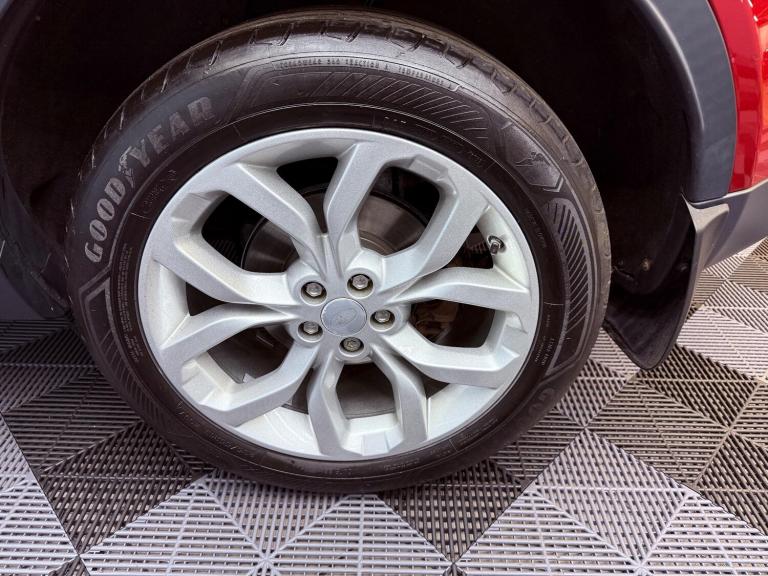 2015 Land Rover Discovery Sport 2.0 TD4 HSE Auto 4WD Euro 6 (s/s) 5dr ESTATE Diesel Automatic