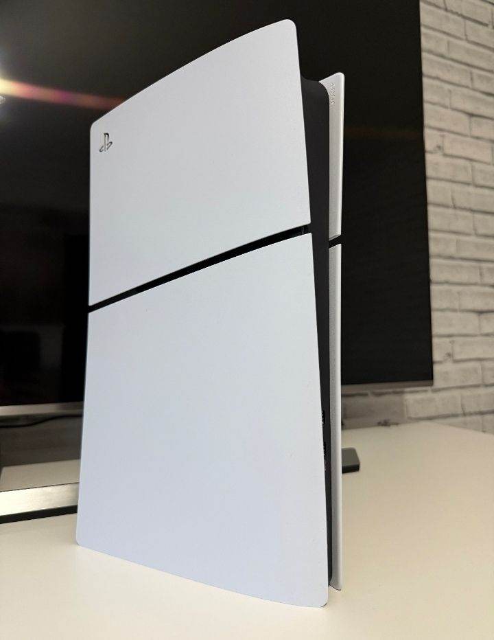 One Week Old - PS5 Slim Digital Edition 825GB 4K 120Hz Gaming Console