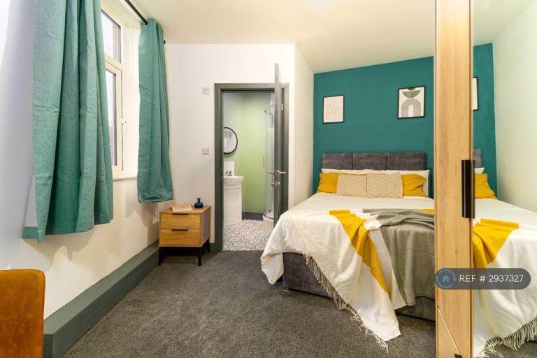1 bedroom in Curzon Road, Bolton, BL1 (#2937327)