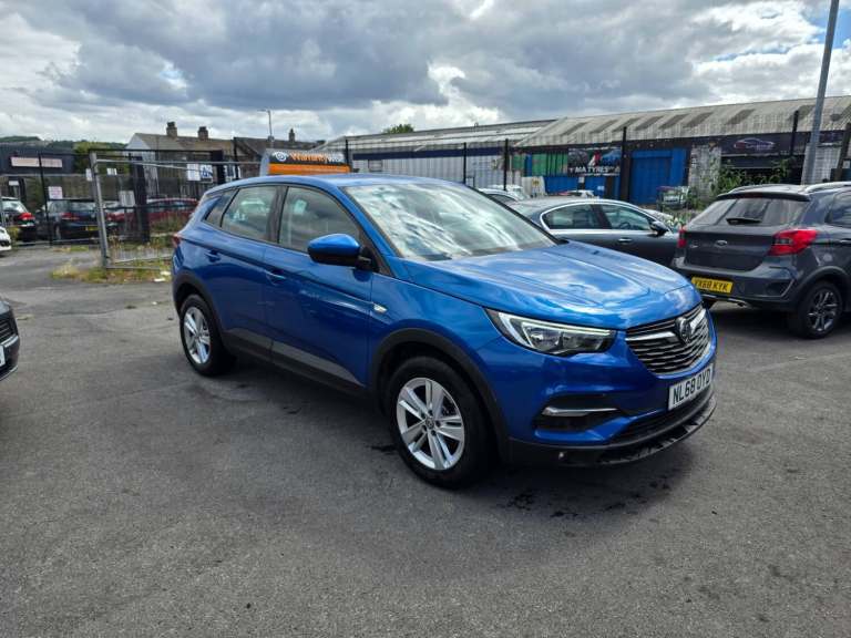 2018 Vauxhall Grandland X 1.5 Turbo D SE 5dr HATCHBACK Diesel Manual